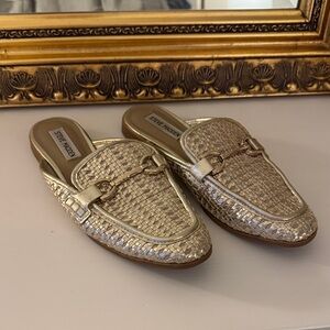Steve Madden Metallic Gold Woven Loafers